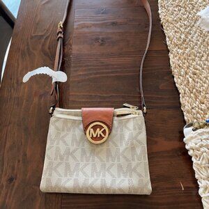 Michael Kors Fulton CrossBody Bag